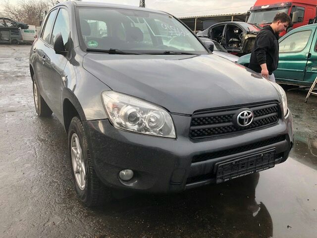 bontott TOYOTA RAV 4 Motor (Fűzött blokk hengerfejjel)