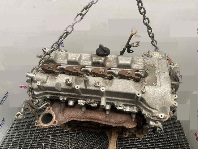 bontott TOYOTA RAV 4 Motor (Fűzött blokk hengerfejjel)