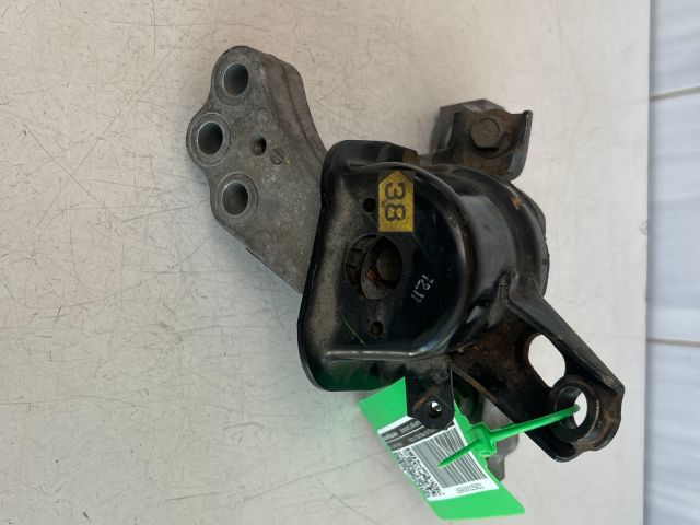 bontott TOYOTA RAV 4 Motor Tartó Bak (Pozíciófüggetlen)