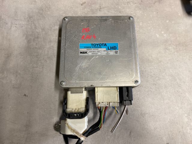 bontott TOYOTA RAV 4 Motorvezérlő