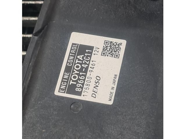 bontott TOYOTA RAV 4 Motorvezérlő