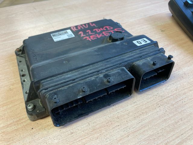 bontott TOYOTA RAV 4 Motorvezérlő