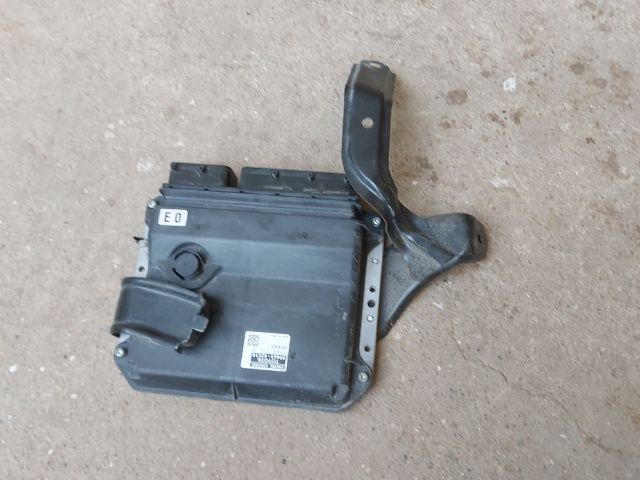 bontott TOYOTA RAV 4 Motorvezérlő