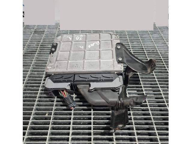 bontott TOYOTA RAV 4 Motorvezérlő