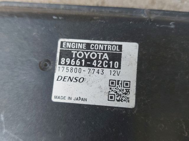 bontott TOYOTA RAV 4 Motorvezérlő