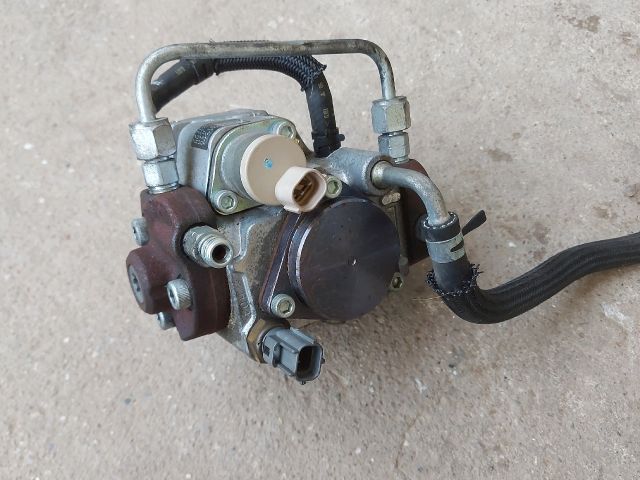 bontott TOYOTA RAV 4 Nagynyomású Szivattyú