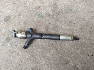 bontott TOYOTA RAV 4 Porlasztó (1 db)