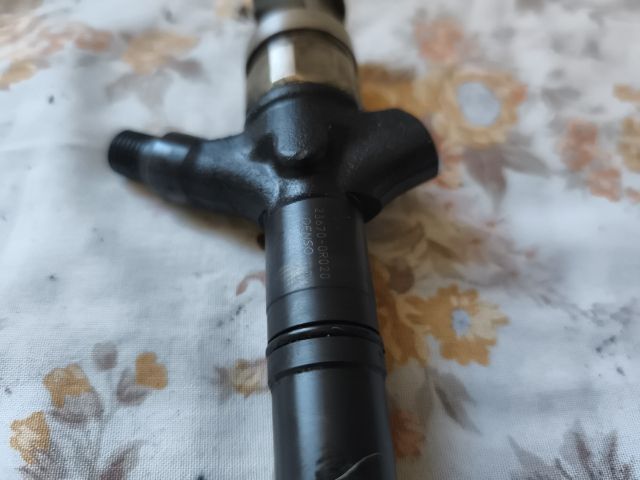 bontott TOYOTA RAV 4 Porlasztó (1 db)