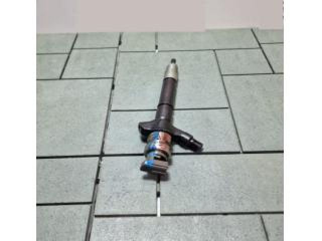 bontott TOYOTA RAV 4 Porlasztó (1 db)