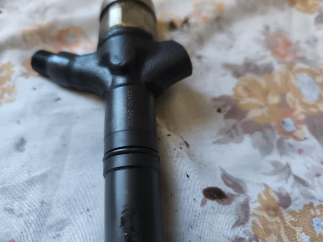 bontott TOYOTA RAV 4 Porlasztó (1 db)