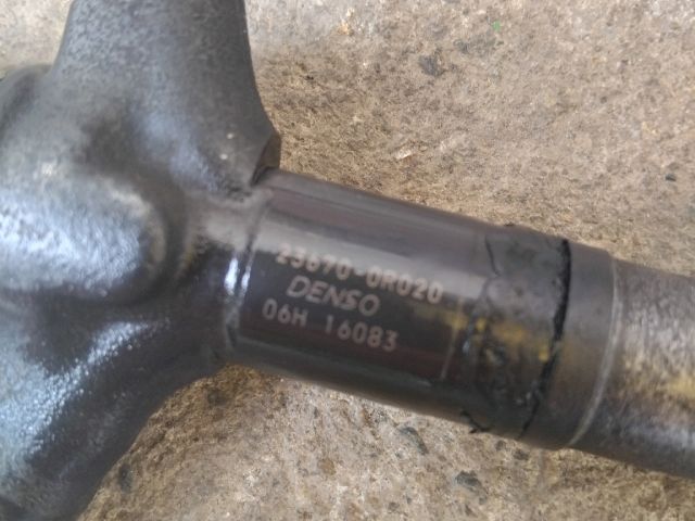 bontott TOYOTA RAV 4 Porlasztó (1 db)