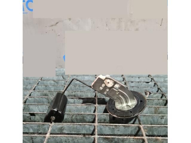 bontott TOYOTA RAV 4 Üzemanyagszint Jeladó