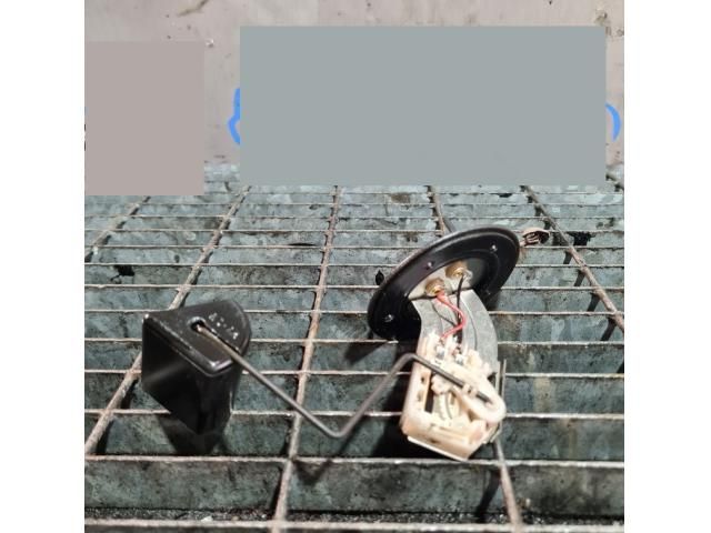 bontott TOYOTA RAV 4 Üzemanyagszint Jeladó