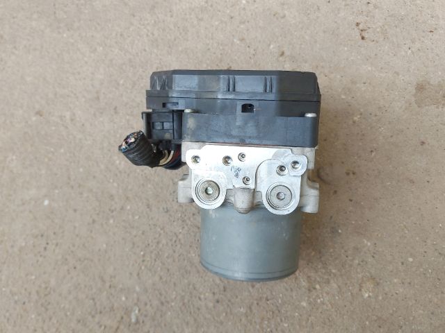 bontott TOYOTA RAV 4 ABS Kocka