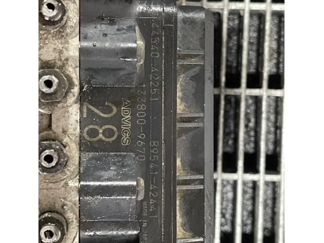 bontott TOYOTA RAV 4 ABS Kocka