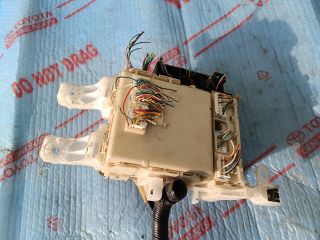 bontott TOYOTA RAV 4 Biztosítéktábla Motortér