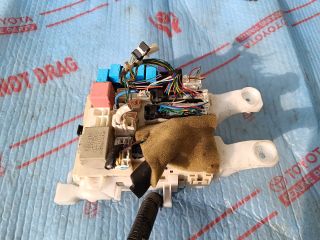 bontott TOYOTA RAV 4 Biztosítéktábla Motortér