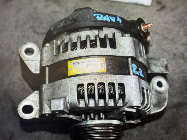 bontott TOYOTA RAV 4 Generátor