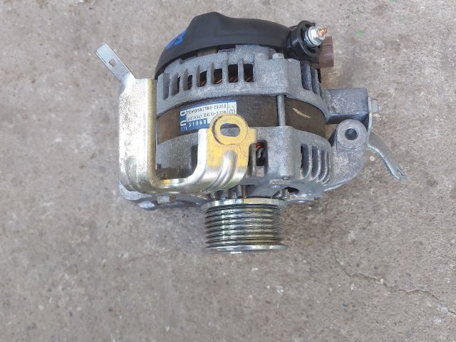 bontott TOYOTA RAV 4 Generátor