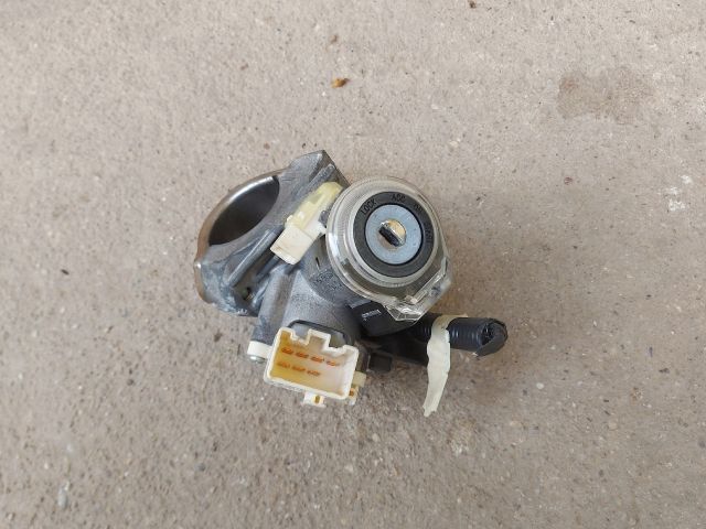 bontott TOYOTA RAV 4 Gyújtáskapcsoló