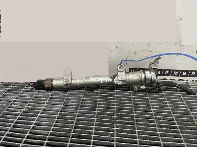 bontott TOYOTA RAV 4 Közösnyomócső