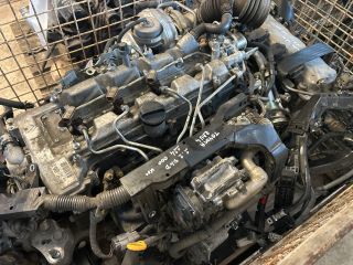 bontott TOYOTA RAV 4 Motor (Fűzött blokk hengerfejjel)