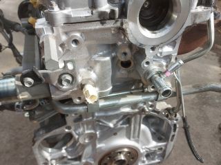 bontott TOYOTA RAV 4 Motor (Fűzött blokk hengerfejjel)