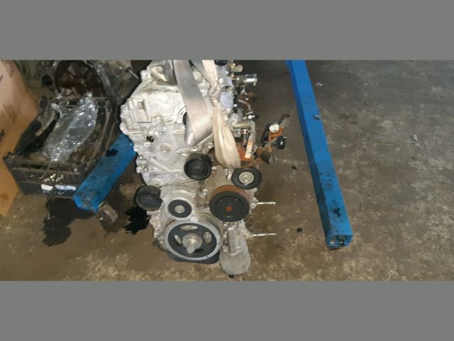 bontott TOYOTA RAV 4 Motor (Fűzött blokk hengerfejjel)