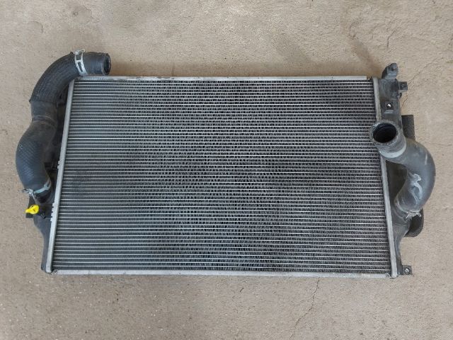 bontott TOYOTA RAV 4 Vízhűtő Radiátor (Klímás)