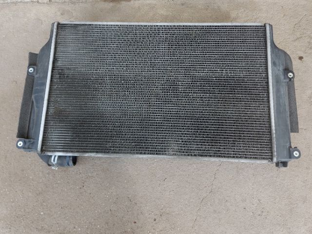 bontott TOYOTA RAV 4 Vízhűtő Radiátor (Klímás)