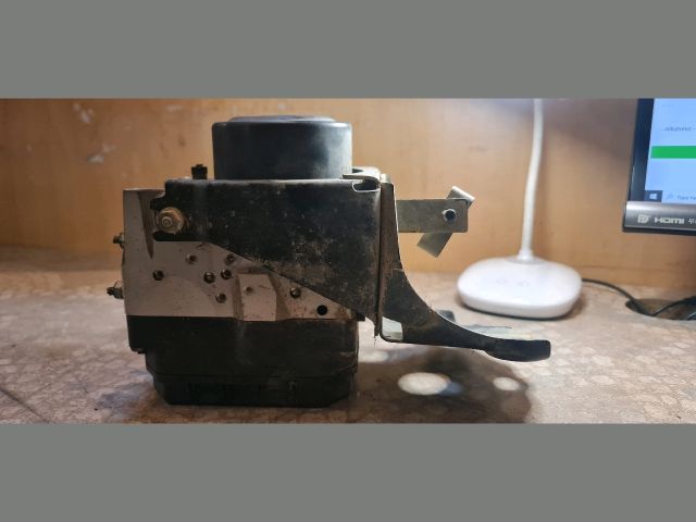 bontott TOYOTA RAV 4 ABS Kocka