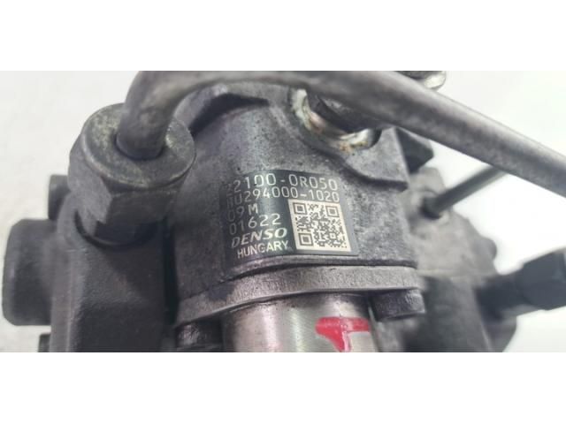 bontott TOYOTA RAV 4 Adagoló