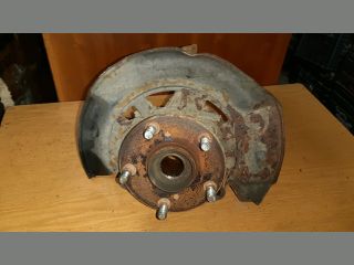 bontott TOYOTA RAV 4 Bal első Csonkállvány Kerékaggyal