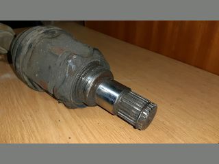 bontott TOYOTA RAV 4 Bal Féltengely