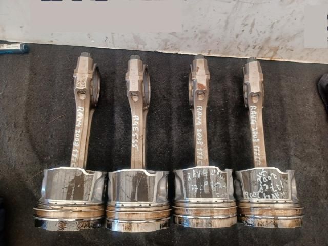 bontott TOYOTA RAV 4 Dugattyú