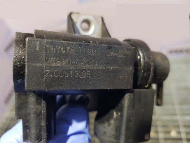 bontott TOYOTA RAV 4 Lefújószelep