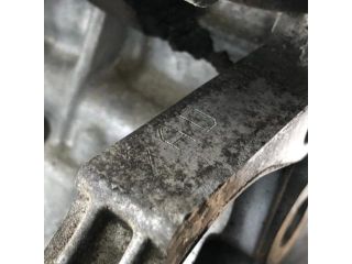 bontott TOYOTA RAV 4 Motor (Fűzött blokk hengerfejjel)