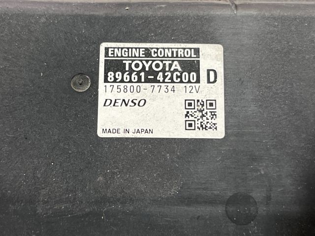 bontott TOYOTA RAV 4 Motorvezérlő