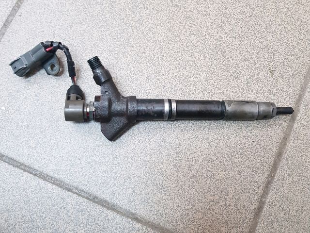 bontott TOYOTA RAV 4 Porlasztó (1 db)