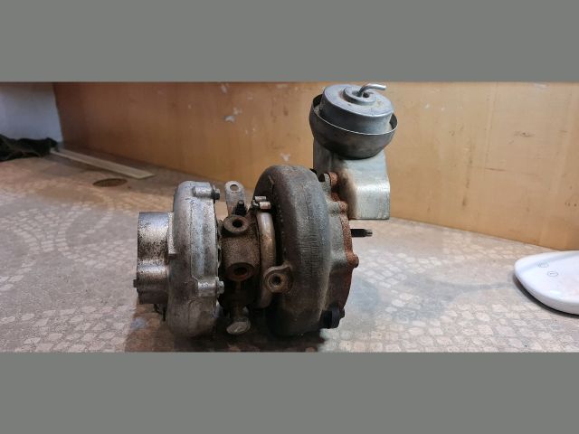 bontott TOYOTA RAV 4 Turbó