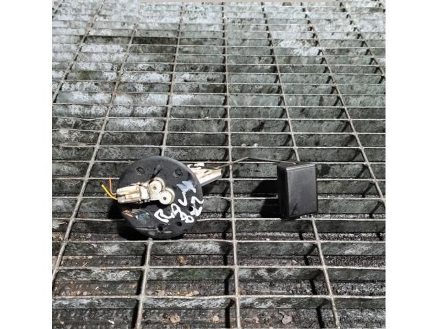 bontott TOYOTA RAV 4 Üzemanyagszint Jeladó