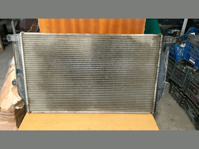 bontott TOYOTA RAV 4 Vízhűtő Radiátor (Nem klímás)