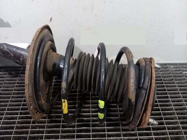 bontott TOYOTA RAV 4 Első Rugó