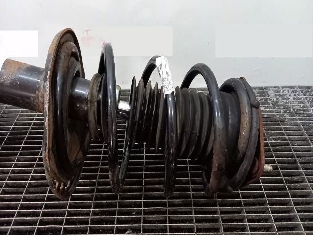 bontott TOYOTA RAV 4 Első Rugó