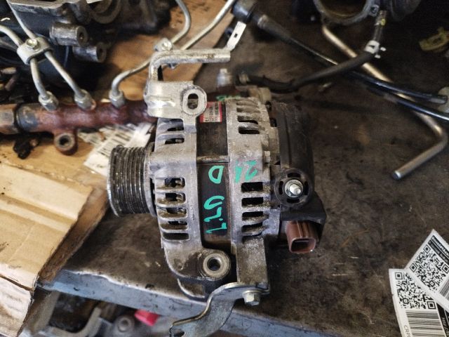 bontott TOYOTA RAV 4 Generátor