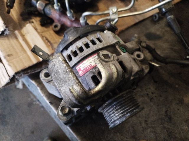 bontott TOYOTA RAV 4 Generátor