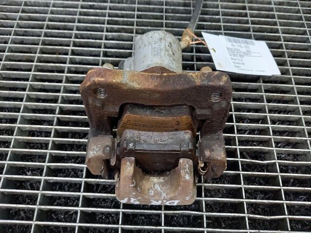 bontott TOYOTA RAV 4 Jobb hátsó Féknyereg Munkahengerrel