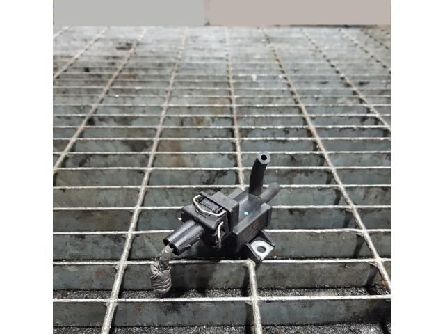 bontott TOYOTA RAV 4 Lefújószelep