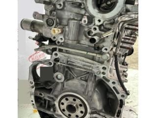 bontott TOYOTA RAV 4 Motor (Fűzött blokk hengerfejjel)