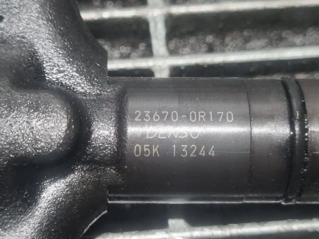 bontott TOYOTA RAV 4 Porlasztó (1 db)